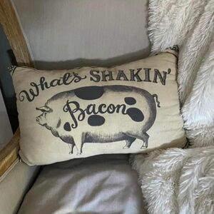 Throw pillow